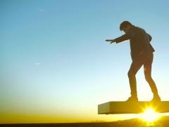 ArcaBoard لوح عائم بسعر 20 ألف دولار