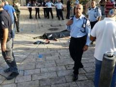 بالفيديو والصور- شهيدان واصابة 3 إسرائيليين في عملية طعن بالقدس المحتلة