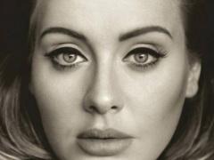 صورة|أديل تظهر 