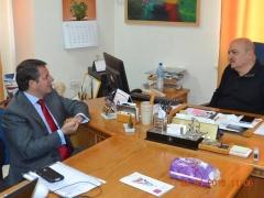 بالصـور- القنصل البرتغالي في فلسطين يزور بلدية بيت ساحور