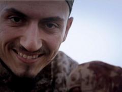 بالفيديو والصور - داعش ينشر فيديو لمنفذي هجمات باريس