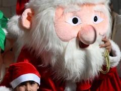 بالصور: احتفالات عيد الميلاد المجيد حسب التقويم الشرقي وسط مقاطعة شعبية