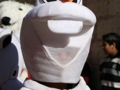 بالصور: احتفالات عيد الميلاد المجيد حسب التقويم الشرقي وسط مقاطعة شعبية