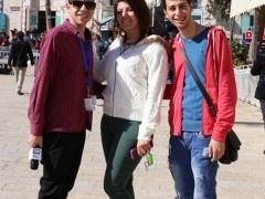 بالصور: احتفالات عيد الميلاد المجيد حسب التقويم الشرقي وسط مقاطعة شعبية