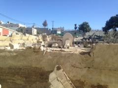 الاحتلال يهدم السور الفاصل مقبرة مسجد بلال بن رباح وحديقة مركز لاجئ