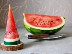 صور- فتاة تترك المدرسة بسبب شعرها الطويل