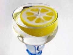 صور- فتاة تترك المدرسة بسبب شعرها الطويل