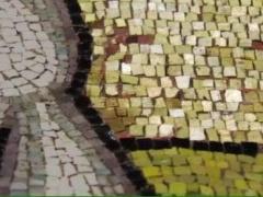 إكتشاف أيقونات تاريخية كبيرة مصنوعة من الذهب على جدران كنيسة المهد