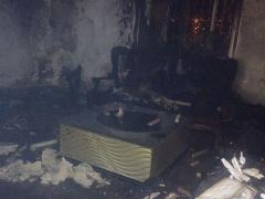 الدفاع المدني يخمد حريقاً داخل منزل في بلدة الزاوية بمحافظة سلفيت