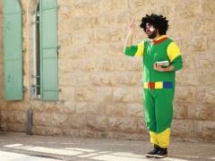 مبادرة شبابية وبالتعاون مع مجموعة باور يزرون بيت القديس نبقولاس في بيت جالا