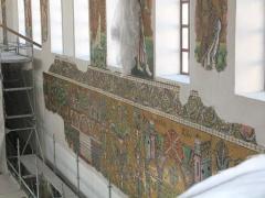 إكتشاف أيقونات تاريخية كبيرة مصنوعة من الذهب على جدران كنيسة المهد