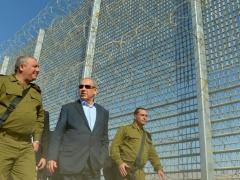 نتنياهو: علينا إحاطة إسرائيل بالجدران لحماية أنفسنا