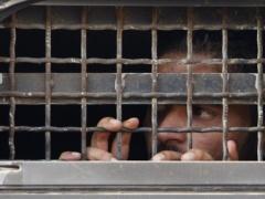 الأسيران الفسفوس وحنني يواصلان إضرابهما ضد الاعتقال الاداري