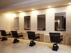 سامسونغ تكشف النقاب عن شاشتها العاكسة