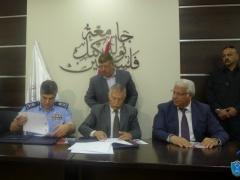 اللواء حازم عطالله يوقع مذكرة تفاهم وتعاون مع جامعة بوليتكنك فلسطين في الخليل