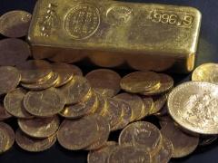 انخفاض للذهب مع بقائه قرب أعلى مستوى في أسبوعين