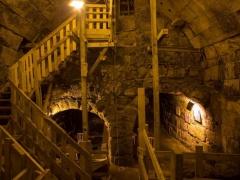 الكشف عن حفريات سرية للاحتلال حول وأسفل الأقصى