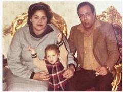 خمنوا أي مطربة مشهورة وجميلة أصبحت هذه الطفلة؟