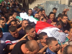 الآلاف يشيعون جثمان أبو العز حلاوة في نابلس