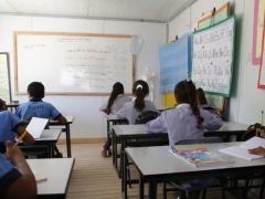 التربية تطلق العام الدراسي بشكل استثنائي في مدرسة الخان الأحمر