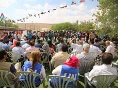 التربية تطلق العام الدراسي بشكل استثنائي في مدرسة الخان الأحمر