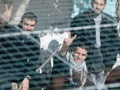 اسرى الشعبية يضربون عن الطعام احتجاجاً على استمرار العقوبات