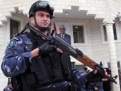 الحكومة: القبض على 2 من كبار المطلوبين في نابلس