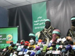 الخليل تودع شهيد الواجب الوطني محمود الطرايرة