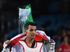 اللجنة الأولمبية الأردنية تكرم البطل أبوغوش