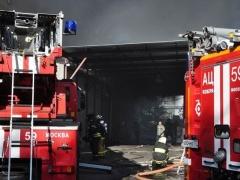 مصرع 16 شخصا على الأقل إثر حريق بمستودع في موسكو