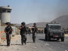 لليوم السابع- الاحتلال يحاصر قرى جنوب نابلس ويغلق الطرق