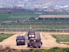 الاحتلال يستهدف المزارعين شرق دير البلح