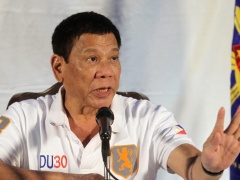 رئيس الفلبين يتأسف لشتم أوباما