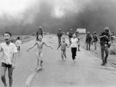 لماذا حذف الفيسبوك أشهر صورة عن حرب فيتنام؟