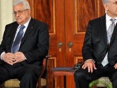 الاعلام العبري: عباس ونتنياهو يوافقان على عقد لقاء بيهما في موسكو