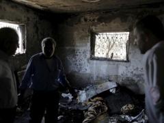 مستوطنون يضرمون النار بمنزل قيد الانشاء في بورين قضاء نابلس