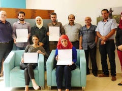 أربعة إعلاميين يحصلون على شهادة في الكفاءة النحوية