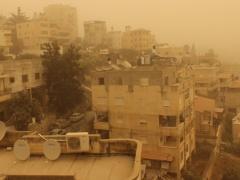 أجواء مغبرة وتحذيرات لمرضى الجهاز التنفسي