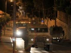 الاحتلال يعتقل 24 مواطنا من الضفة والقدس