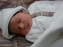 إماراتية تضع طفلاً من نسيج مبيض يعود لطفولتها