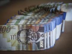 صرف العملات - الدولار يواصل صعوده