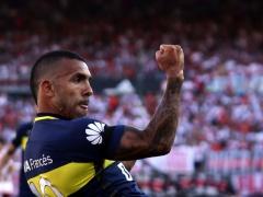 كارلوس تيفيز.. أعلى لاعبي الكرة أجرا في العالم