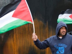 اصابة العشرات بحالة اختناق في بلعين غرب رام الله