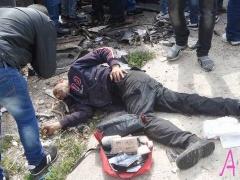 (محدث) بالصور- مصرع مواطن واصابة آخر في حادث سير مروع على طريق نابلس جنين