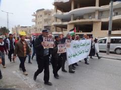 إصابات بالاختناق خلال مواجهات بين قوات الاحتلال ومتضامنين مع أهالي الشهداء المحتجزة جثامينهم