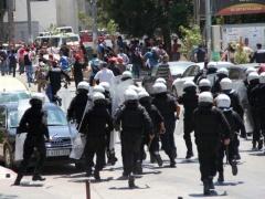 تشكيل لجنة تحقيق في الاعتداء على المحتجين في رام الله