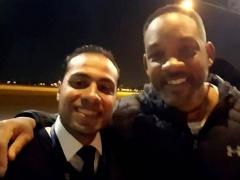 بالصور- ويل سميث يصل إلى مصر سرا لزيارة المعالم السياحية