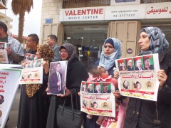 إصابات بالاختناق خلال مواجهات بين قوات الاحتلال ومتضامنين مع أهالي الشهداء المحتجزة جثامينهم