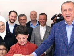 أبو مازن هنأ اردوغان(بتصويت الاتراك ب 