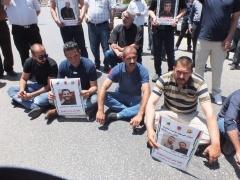 بالصور: نشطاء واهالي اسرى هددوا باغلاق الطرق بوجه ترامب خلال زيارته لبيت لحم